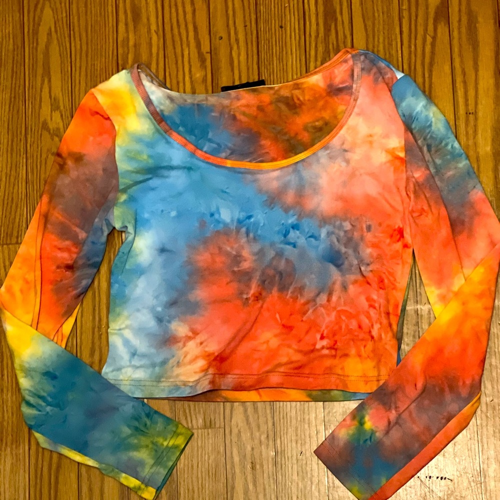 RAINBOW TIE DYE CROPPED SHIRT